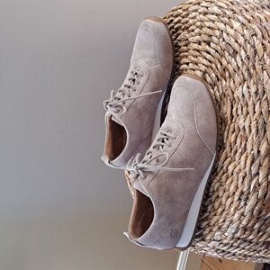 Born Womens Lynn Taupe Suede Casual Sneaker Lace Up‎ Size 9